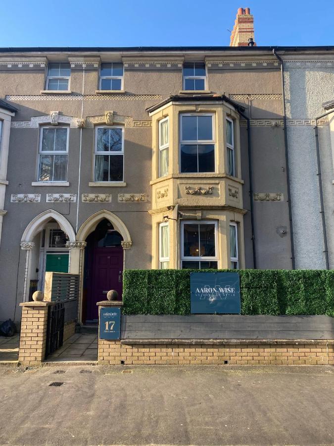 Aaron Wise - 17 Fitzhamon Apartments Cardiff Exterior foto